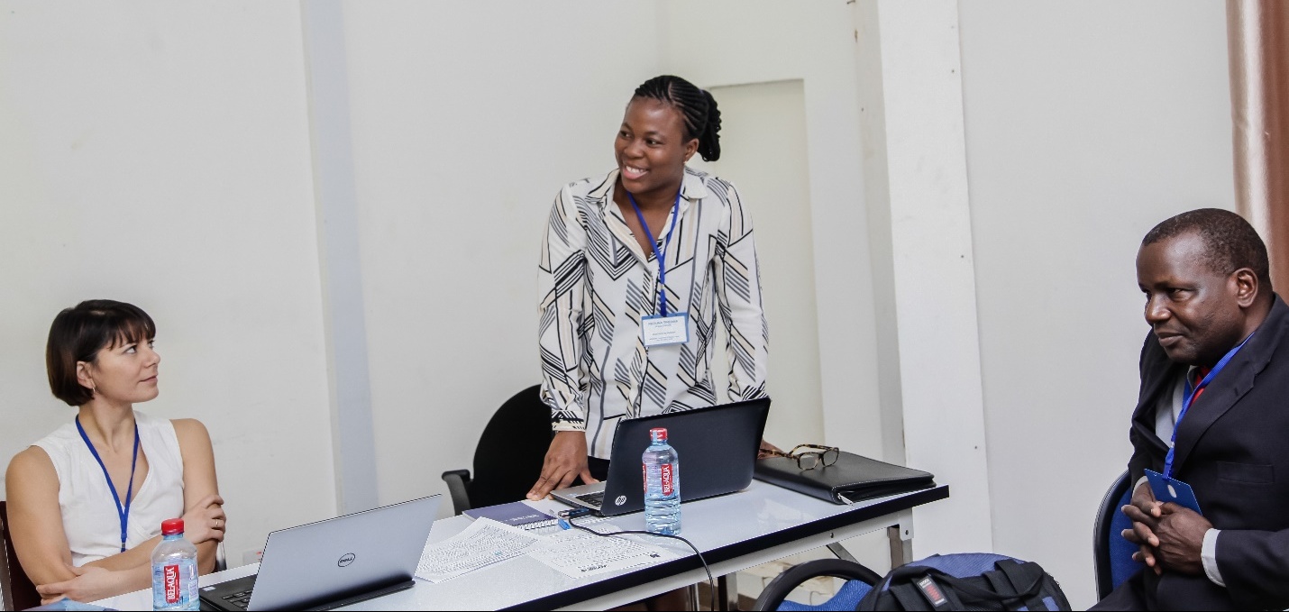 Dr. Paulina Tindana addressing participnts