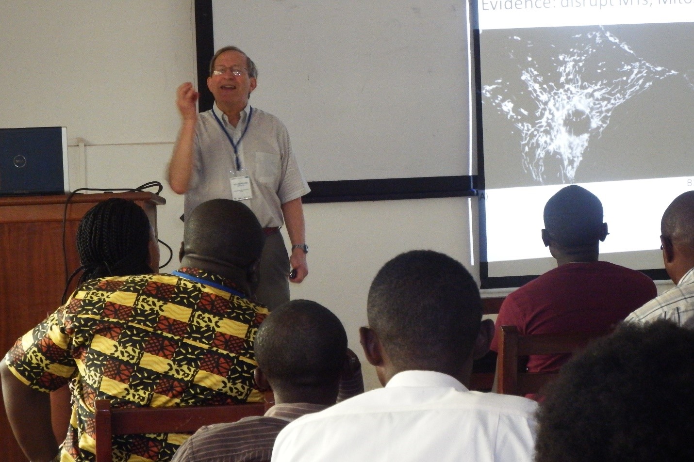 Prof. John Richard McIntosh presenting a lecture on Organization of Pro” and Eukaryotic Cells